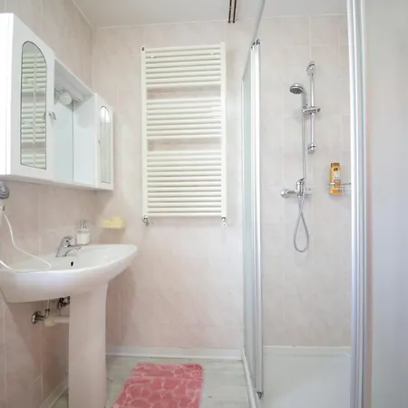 Quattro Stagioni Apartament Colico