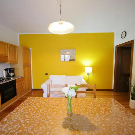 Quattro Stagioni Daire Colico