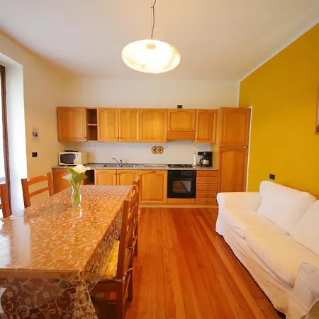 Quattro Stagioni Daire Colico