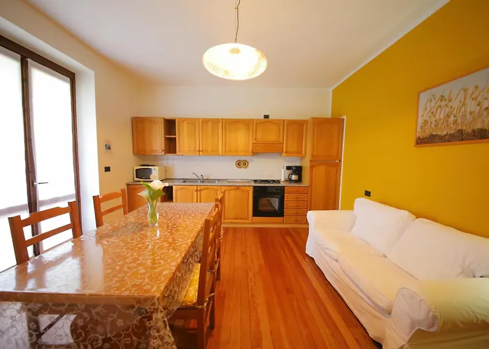 Quattro Stagioni Apartamento Colico